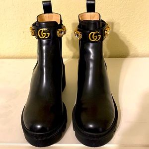 Stunning GUCCI BOOTS WITH DOUBLE G ANKLE STRAP